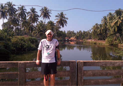 Chris Parsons walks from Mumbai to Bangalore