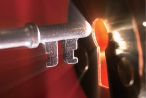 Key_and_keyhole