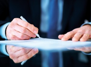 Signing_a_document