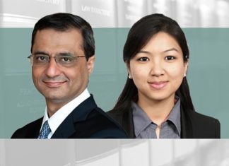 ニューデリーとムンバイにオフィスを構える法律事務所S&R Associatesにて、サンディープ・バガット弁護士はパートナーを、ラヤ・ハザリカ弁護士はアソシエイトを務めています