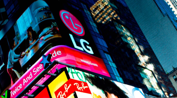 Paul Hastings assists LG offering LG