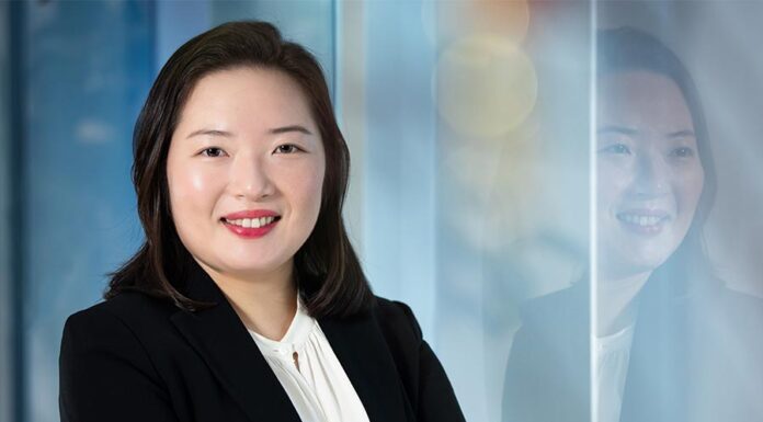 Dechert appoints Maria sit