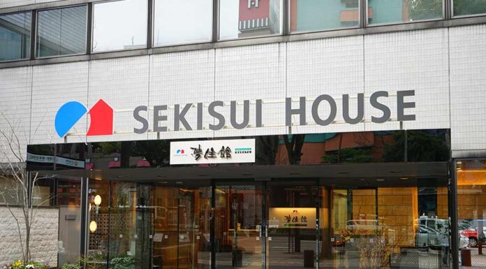 Firms-assist-Japanese-homebuilder’s-big-buyout----L