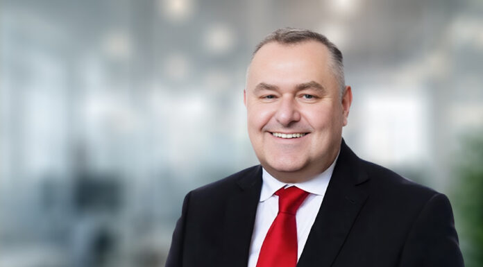 Linklaters hires Mark Fairbairn