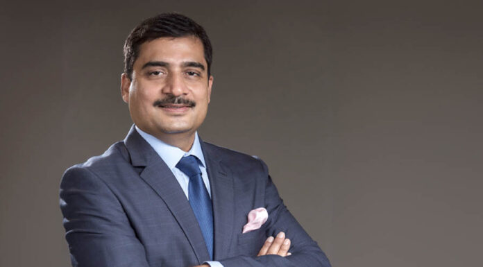 Sanjeev Gemawat leaves Vedanta to join Essar as group GC Sanjeev Gemawat-Sanjeev Gemawat leaves Vedanta to join Essar as group GC