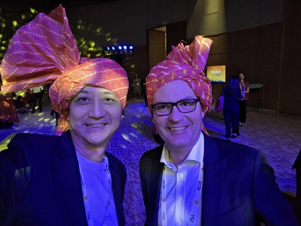 Leonard Yeoh of Tay & Partners and James Burden of Law.asia