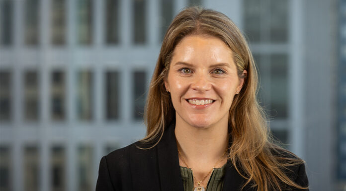 Clyde & Co strengthens insurance practice with DLA Piper hire Clyde & Co Insurance Partner Hire Sydney