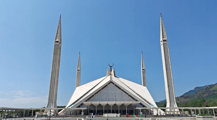 Firms assist Pakistan’s landmark panda bond issuance Pakistan’s landmark panda bond issuance